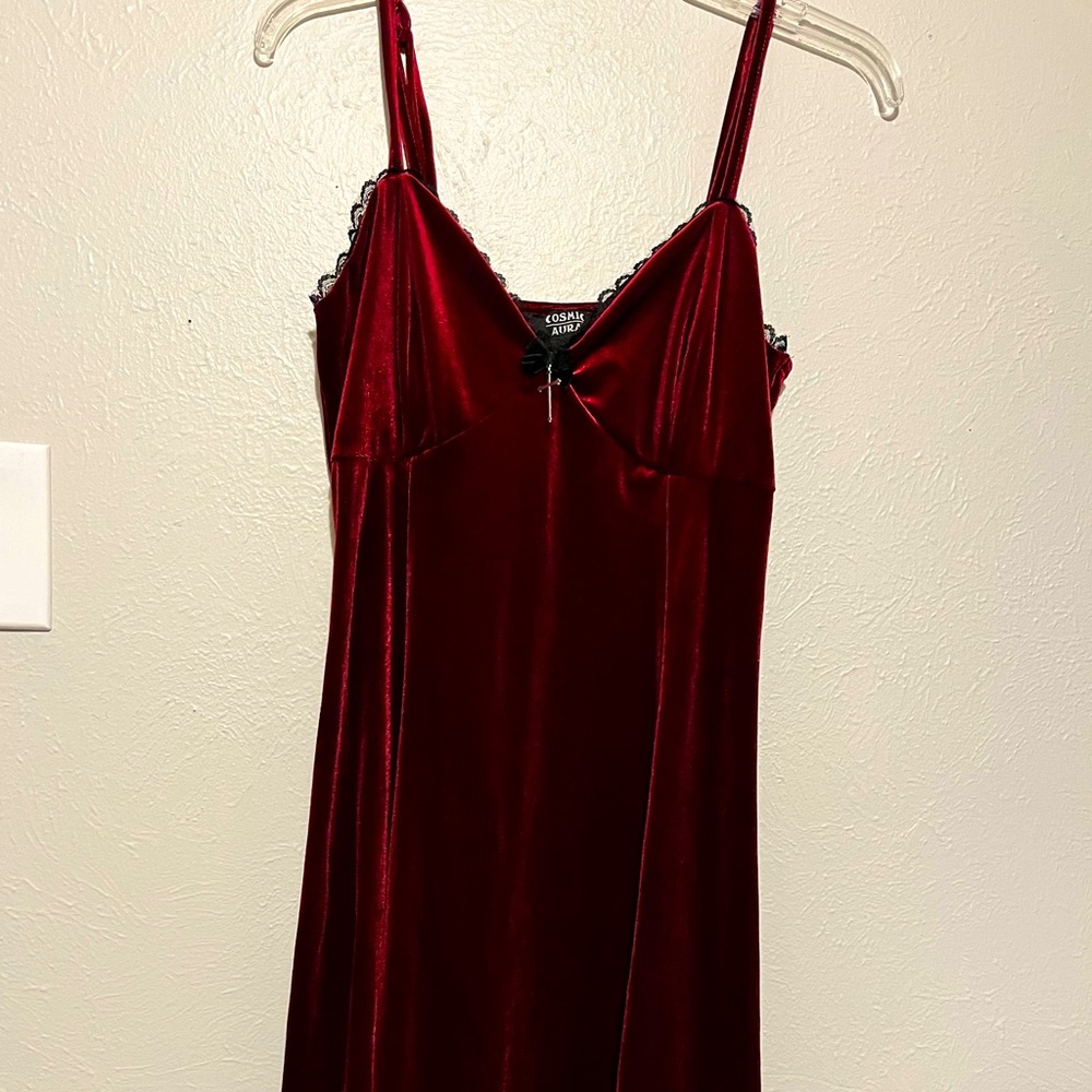 Burgundy velvet dress | Hot Topic